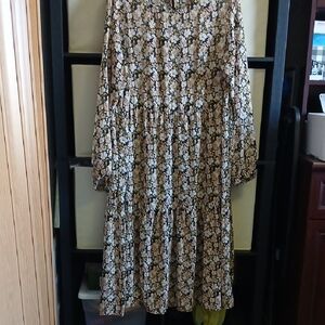 Ellos Black and Cream Floral Long Sleeve Dress